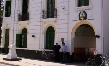 TRES MENORES ROBARON EN UNA TIENDA. FUERON DETENIDOS HORAS DESPUES