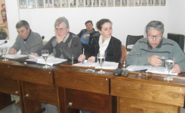 SE APROBO LA REPOSICION  DE LAS PARRILLAS Y BANCOS EN LA RUTA