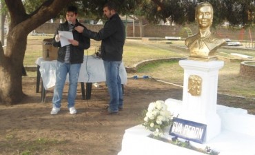 EL PERONISMO LE RINDIO HOMENAJE A EVITA