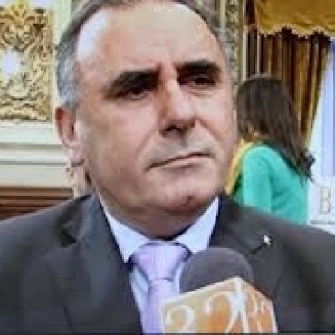 CONFERENCIA DEL INTENDENTE Y VIÑALES. RECORRERAN OBRAS Y FIRMARAN CONVENIO CON LA COOPERATIVA.