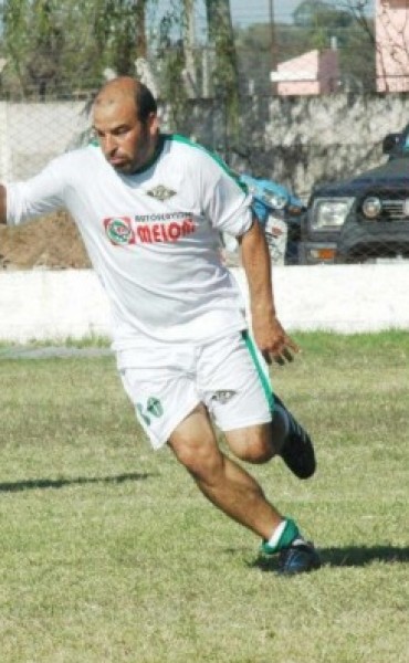 FERRO GOLEO A ROBERTS EN EL SENIOR