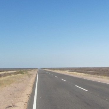 NÉSTOR ÁLVAREZ INAUGURA LAS LUMINARIAS DEL CRUCE DE LA R.N. 33 CON LA R.P. 60